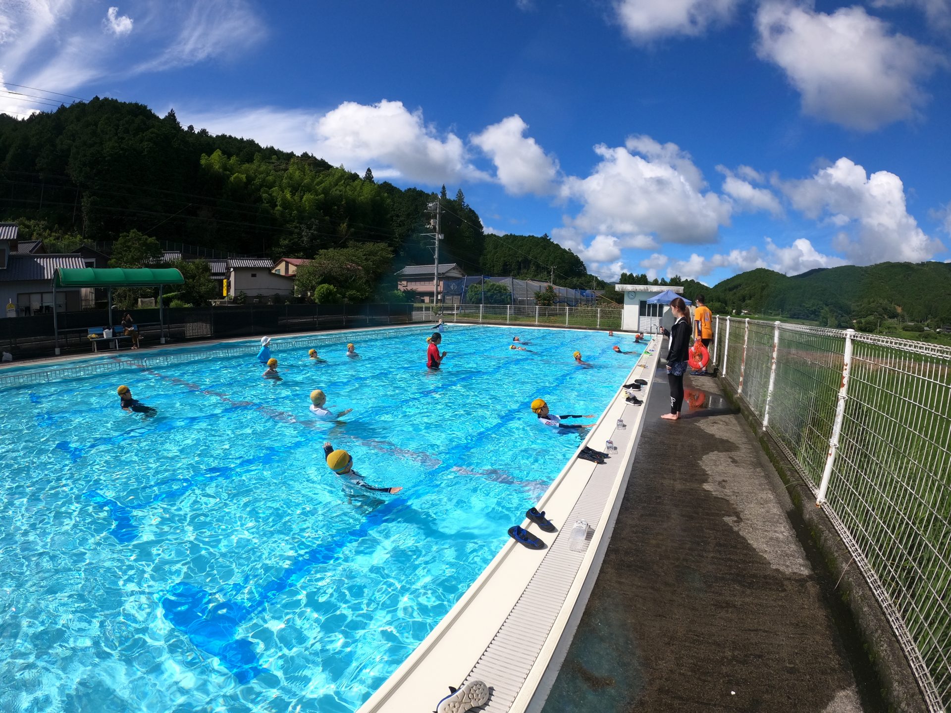 七里小学校5，6年生と着衣泳！